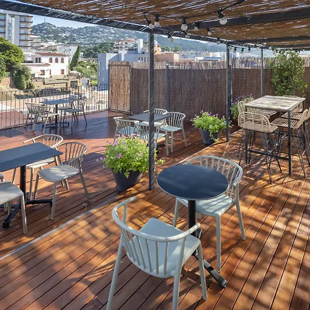 Ght Miratge - Only Adults 18 And Up Льорет-де-Мар