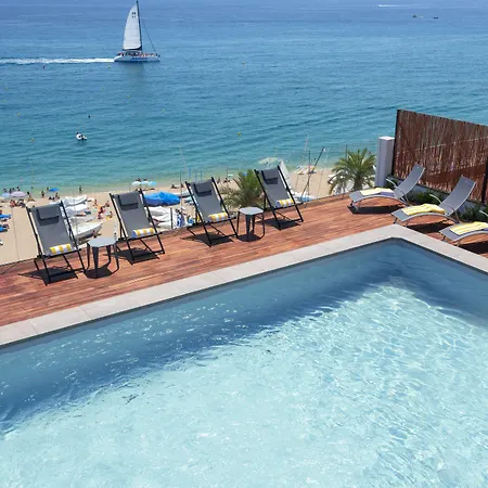 Ght Miratge - Only Adults 18 And Up